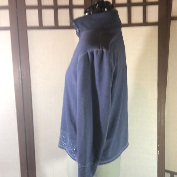 embroidered blue pullover,  small from Blast - Picture 4 of 9